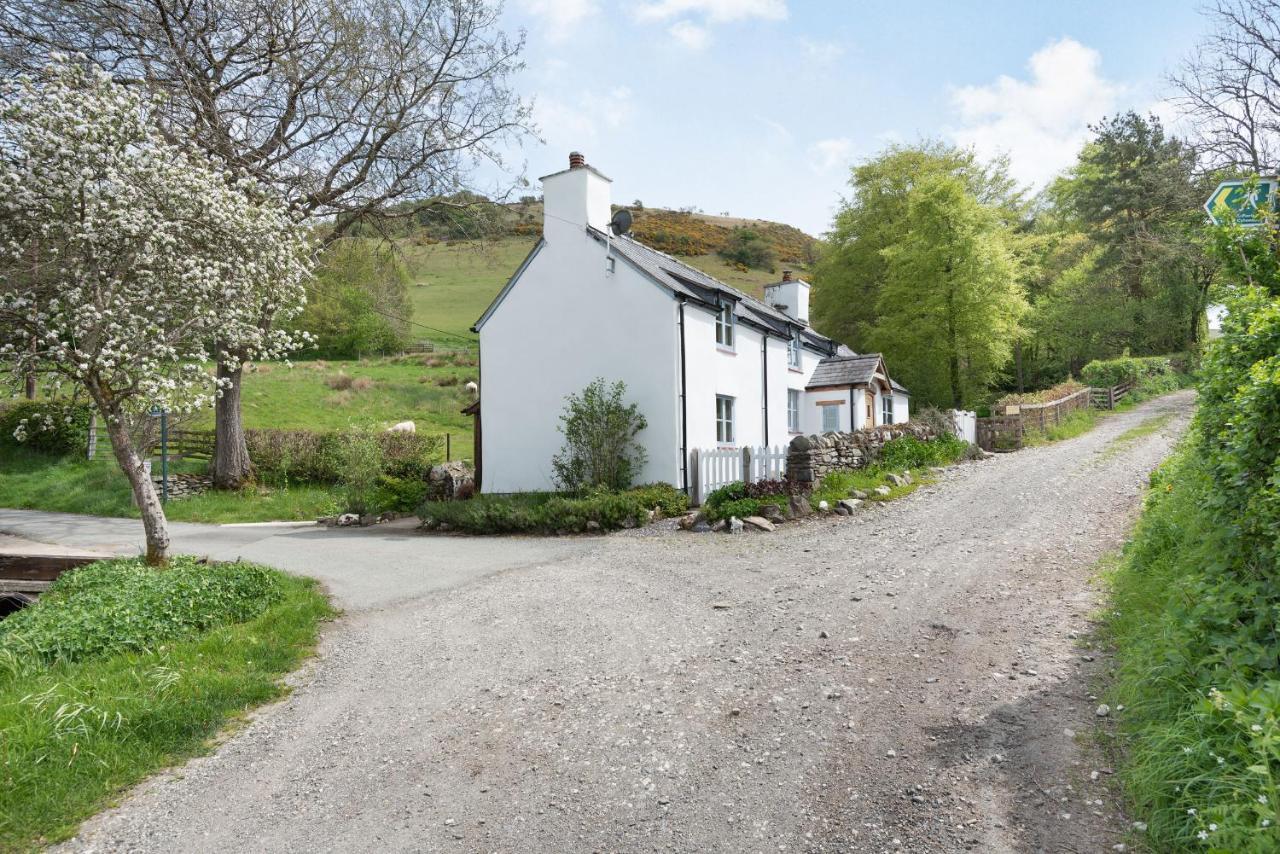 Pen Y Bont Villa Llangollen Bagian luar foto