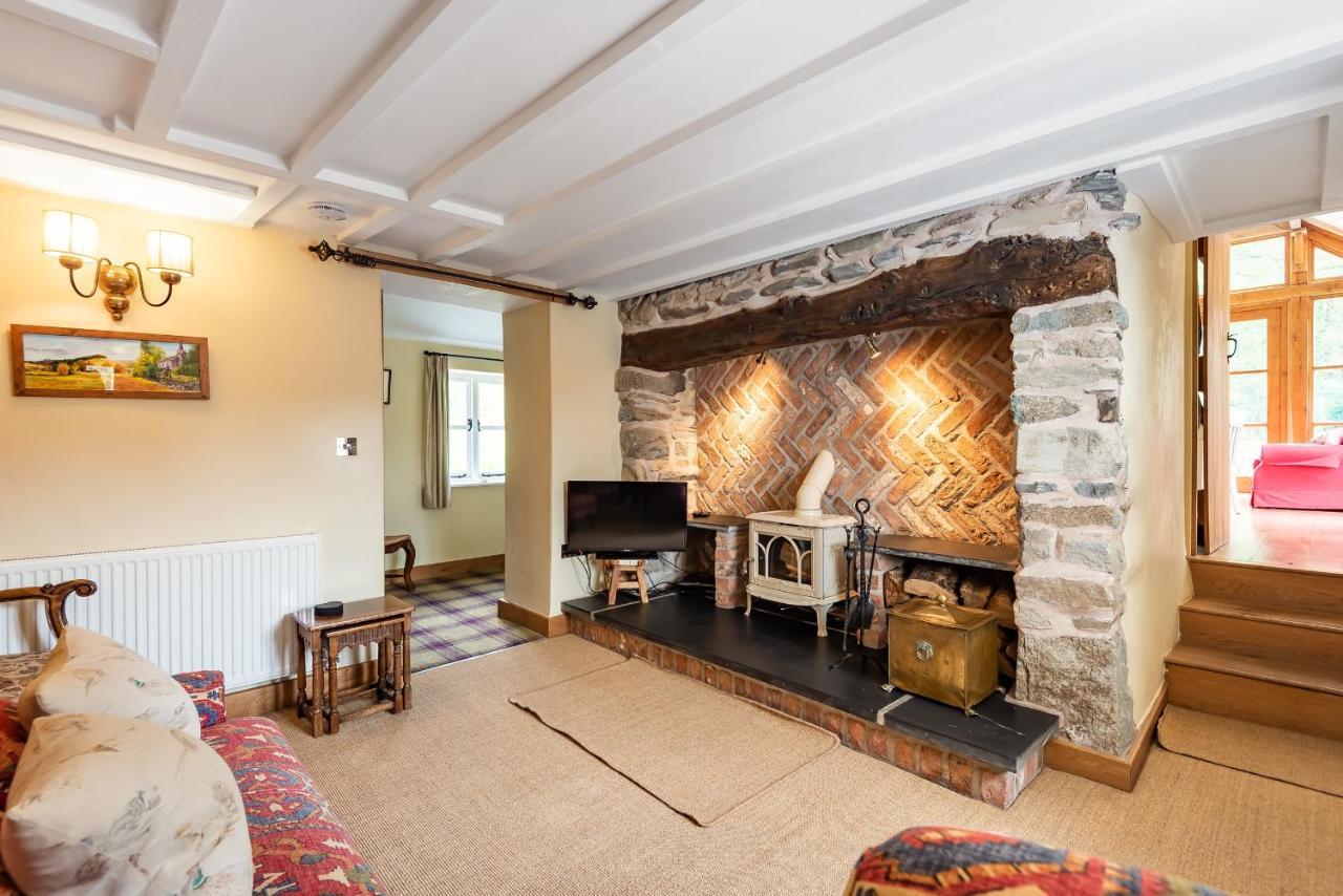 Pen Y Bont Villa Llangollen Bagian luar foto
